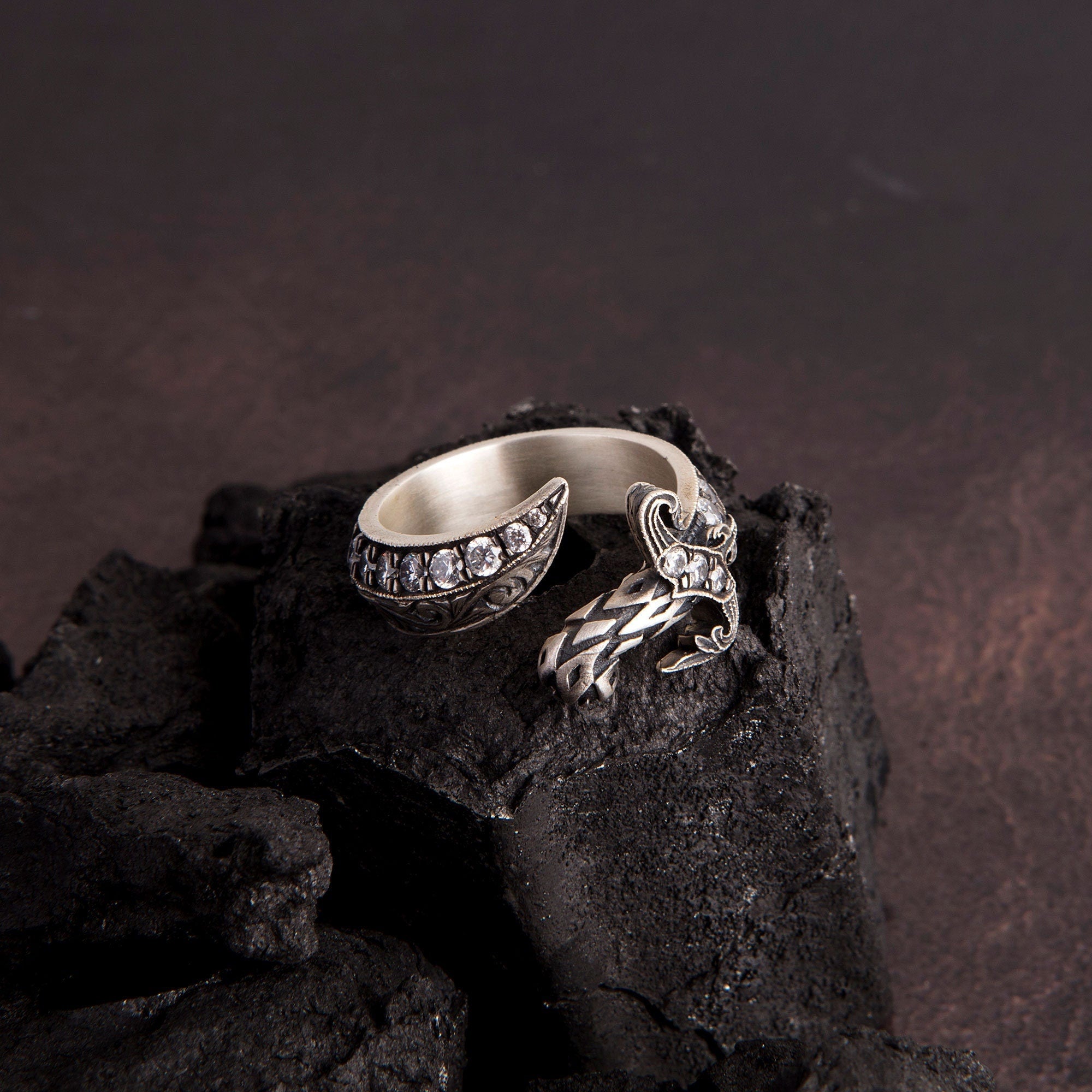 Sterling Silver Sword Ring, Handmade Engraved Man Ring, Gift For Man, Men's Wedding Bands, Men's Diamond Ring, Unique Gift For Father's Day