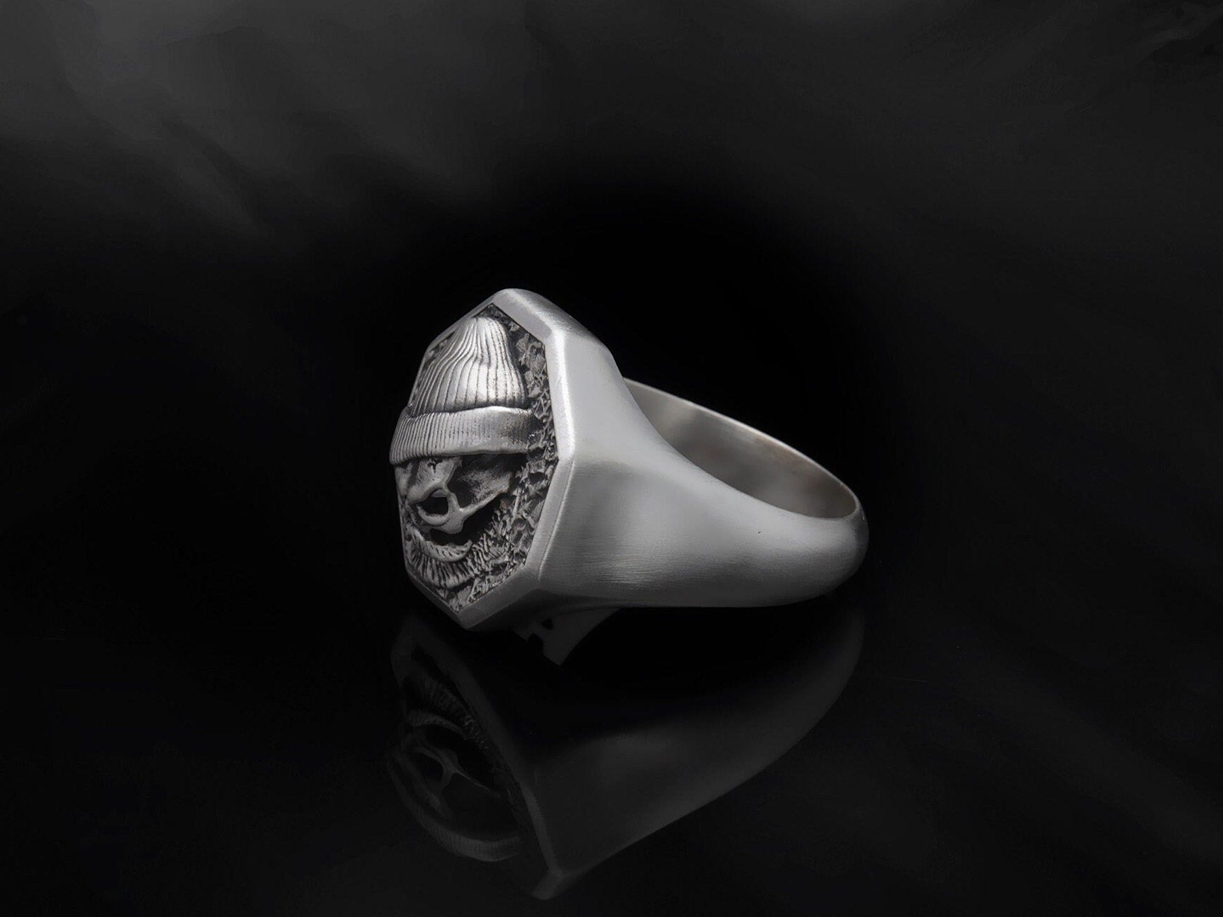 Sterling Silver Unique Skull Ring, Men's Statement Rings, Skull Ring For Bikers, Birthday Gift for Boyfriends, Unique Gift For Father's Day