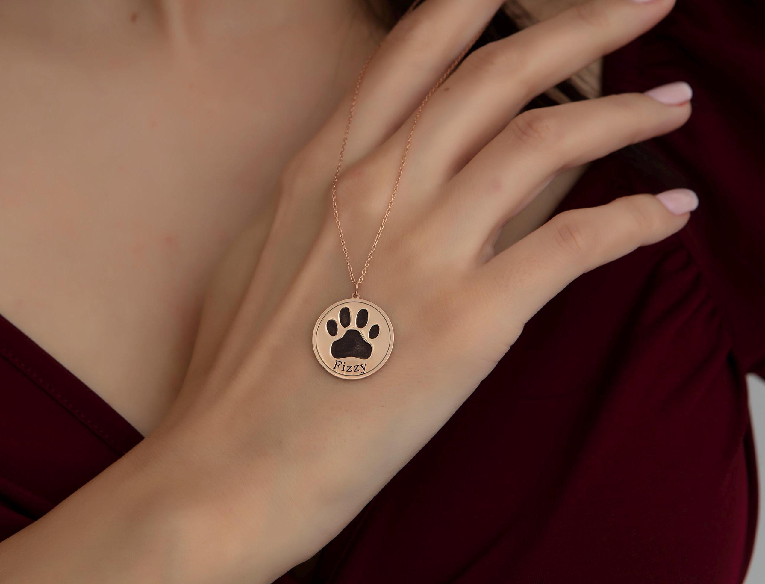 Silver Pet Name Necklace, Gift For Pet Mothers, Pet Paw Name Pendant, Birthday Gift For Pet Moms, Gift For Pet Lover, Gift For Mothers Day