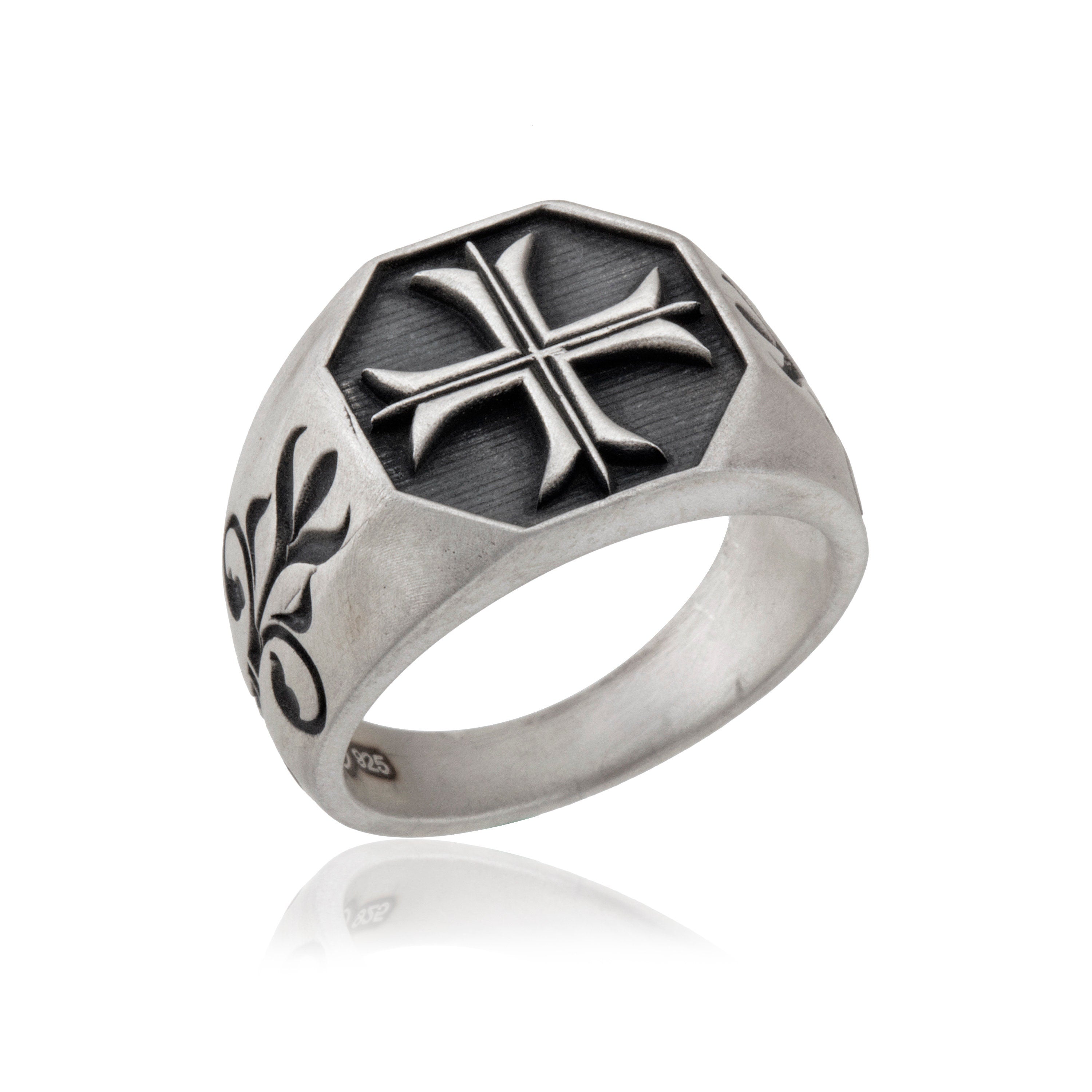 Silver Cross Wedding Bands For Men, Men's Crucifix Engagement Ring, Religious Accessory For Man, Gift For Dad, Unique Gift For Father's Day