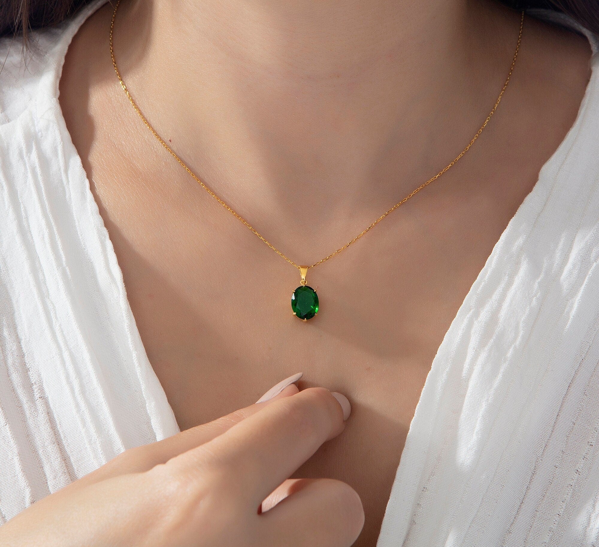 Silver Claw Prong Birthstone Necklaces, Gifts For Mother, 14K Gold Oval Gemstone Pendant, Birthday Gift For Grandmas, Gift For Mothers Day